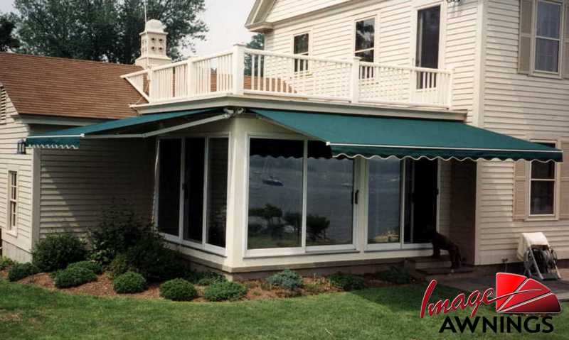 custom-motorized-and-retractable-awnings-image-001-by-image-awnings-nh.jpg